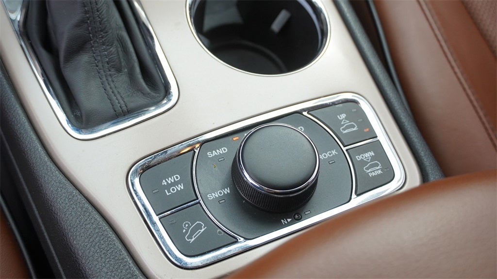 2016 Jeep Grand Cherokee Summit