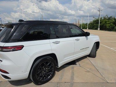 2025 Jeep Grand Cherokee Summit