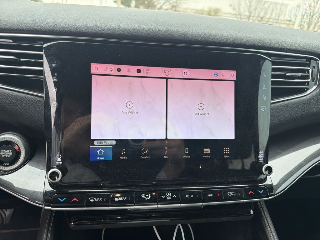 2023 Jeep Wagoneer Base