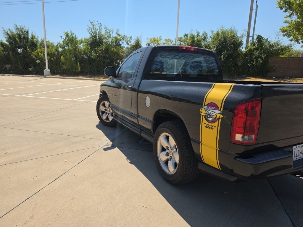 2004 Dodge Ram 1500 SLT