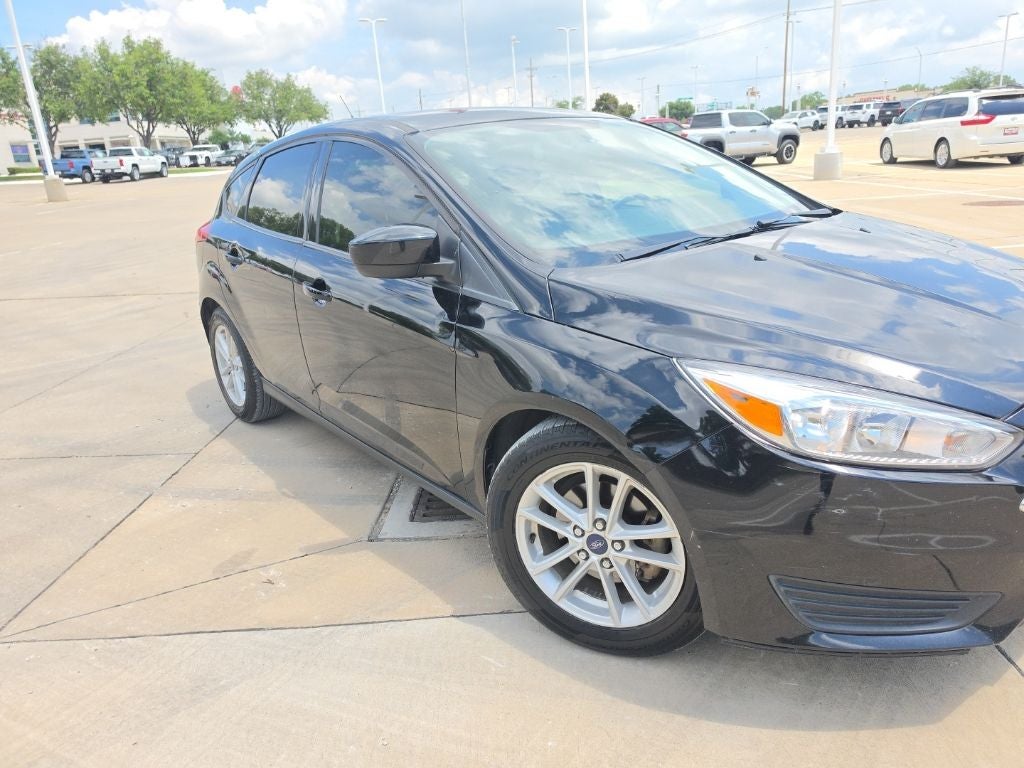 2018 Ford Focus Hatch SE's photo