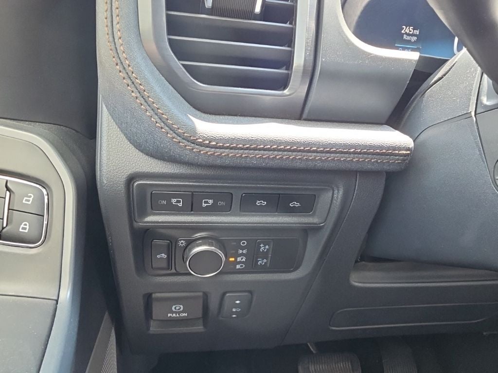2023 Ford F-150 Lightning Lariat