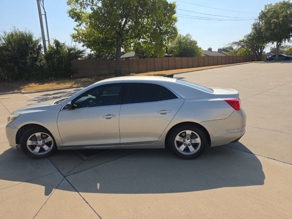 2015 Chevrolet Malibu LS 1LS