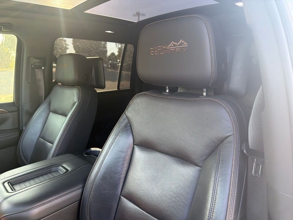 2021 Chevrolet Suburban High Country