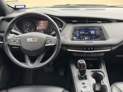 2023 Cadillac XT4 Premium Luxury