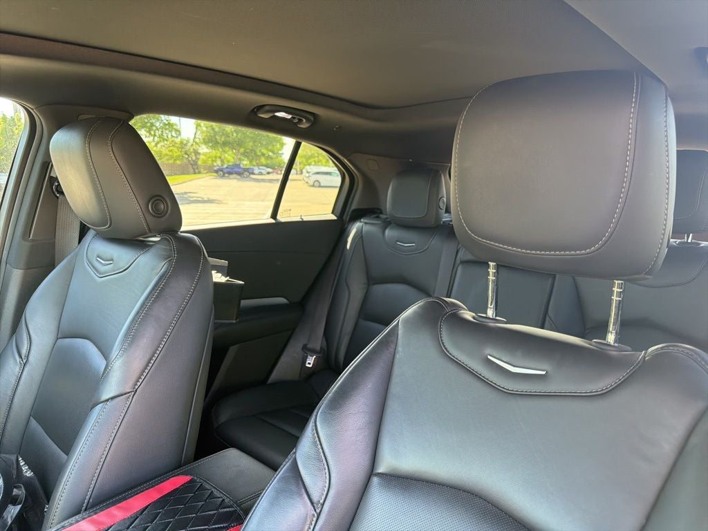 2023 Cadillac XT4 Premium Luxury