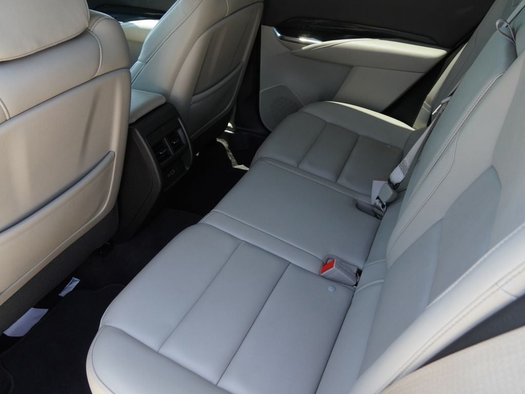 2022 Cadillac XT4 Premium Luxury
