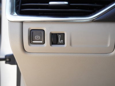 2022 Cadillac XT4 Premium Luxury