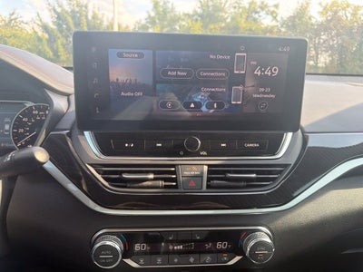 2025 Nissan Altima 2.5 SR