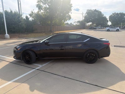 2025 Nissan Altima 2.5 SR