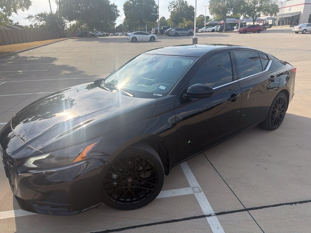 2025 Nissan Altima 2.5 SR