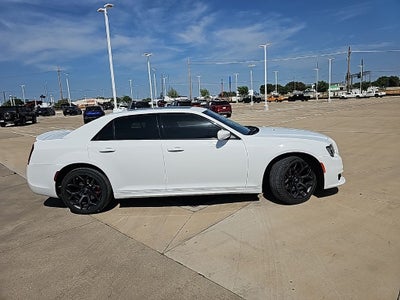 2019 Chrysler 300 S
