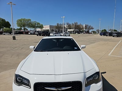 2019 Chrysler 300 S
