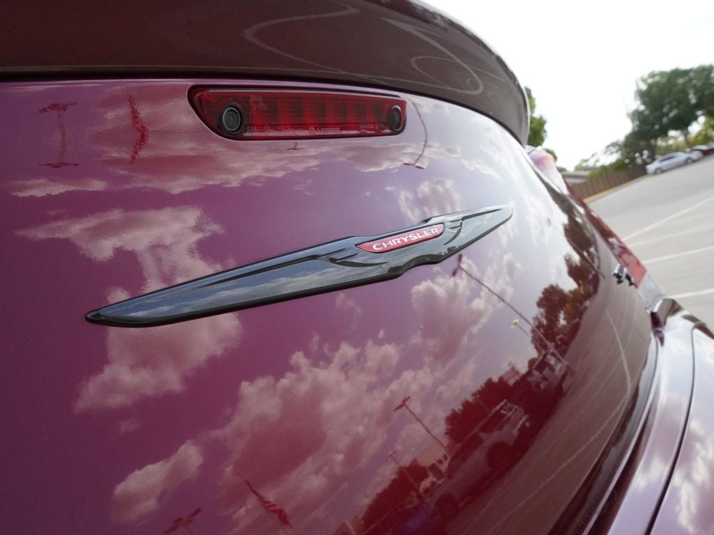 2023 Chrysler 300 S