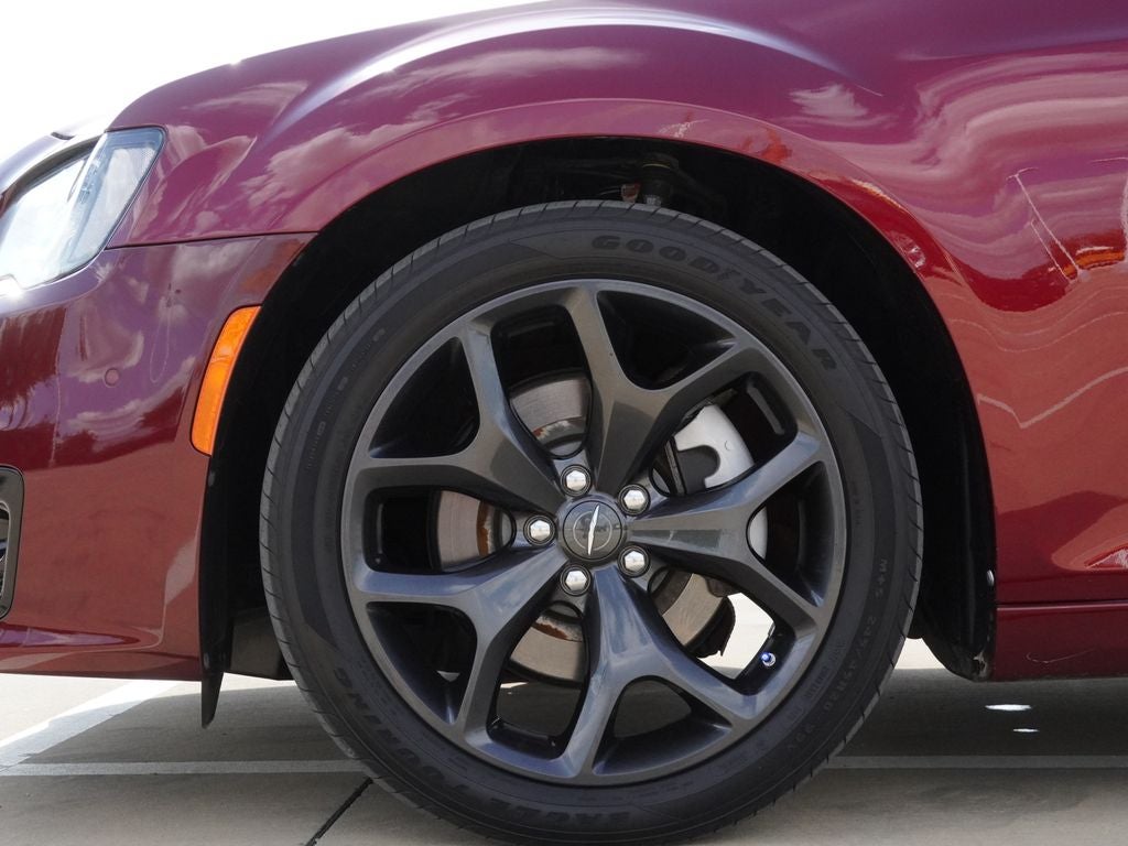 2023 Chrysler 300 S