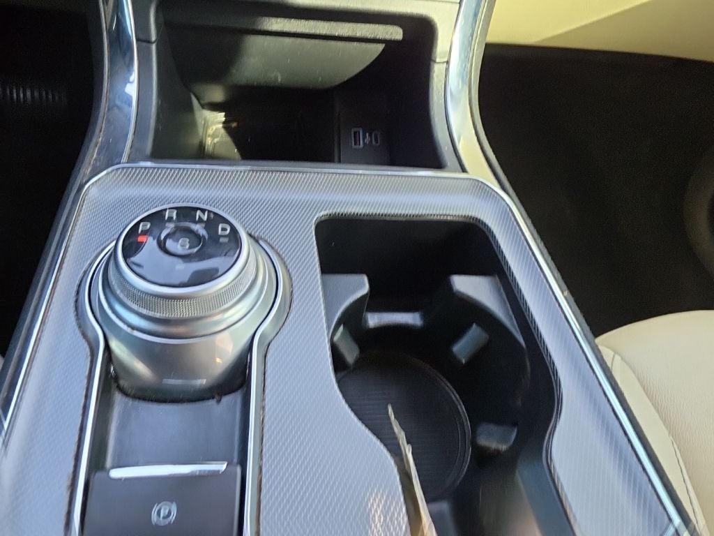 2021 Ford Edge Titanium