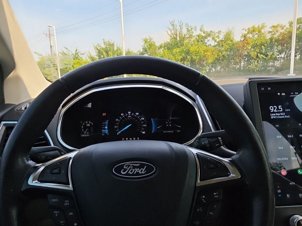 2021 Ford Edge Titanium