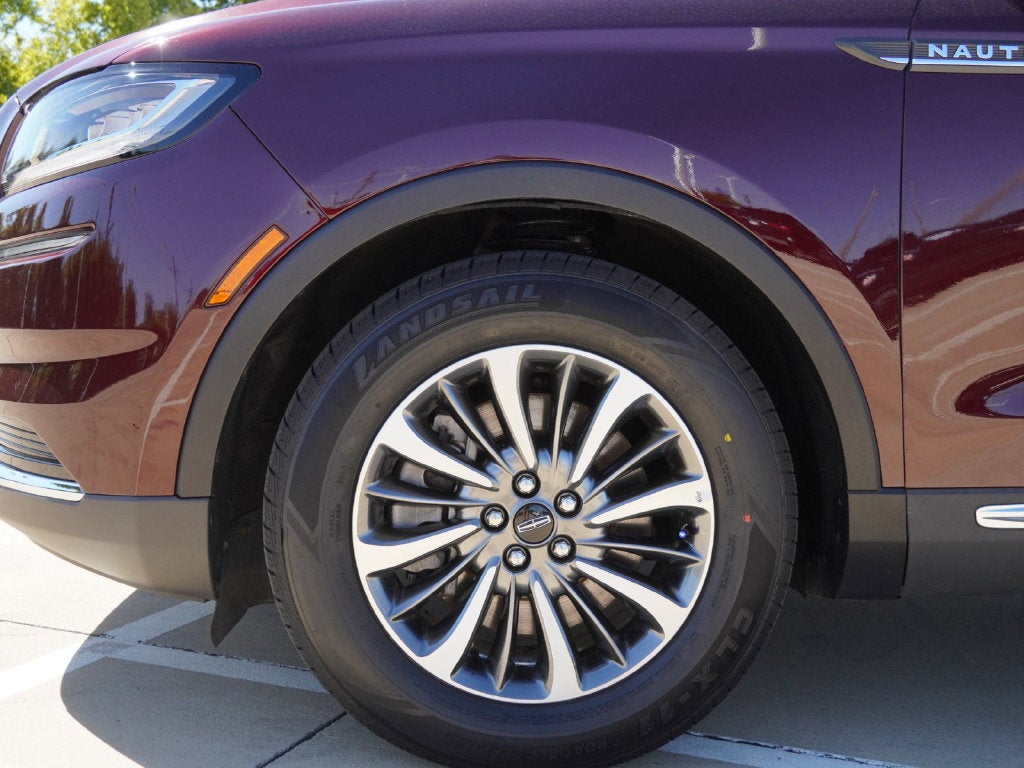 2022 Lincoln Nautilus Standard