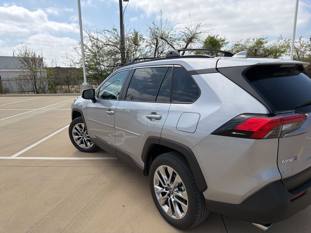 2025 Toyota RAV4 XLE Premium