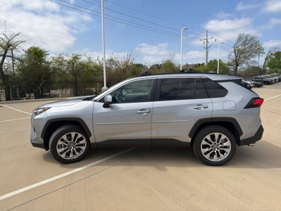 2025 Toyota RAV4 XLE Premium