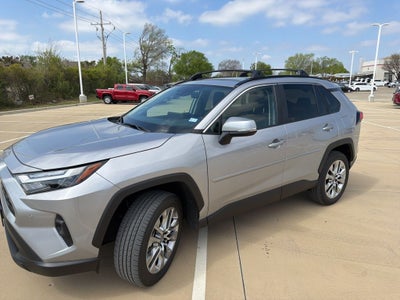 2025 Toyota RAV4 XLE Premium