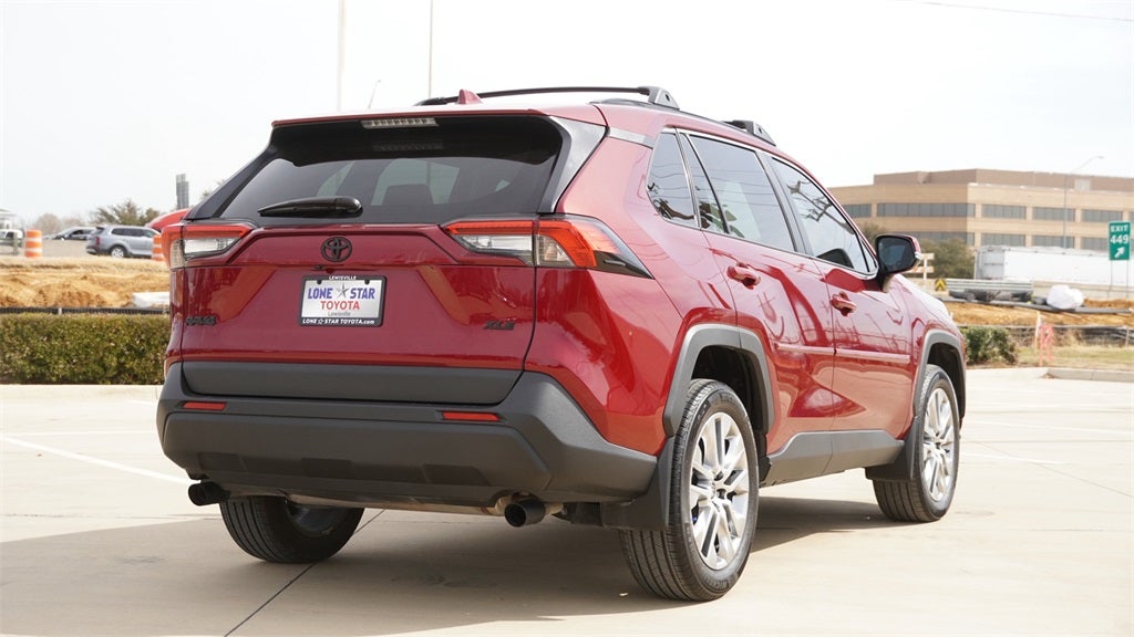 2025 Toyota RAV4 XLE Premium