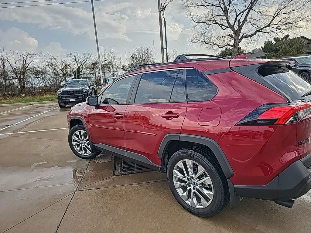 2025 Toyota RAV4 XLE Premium