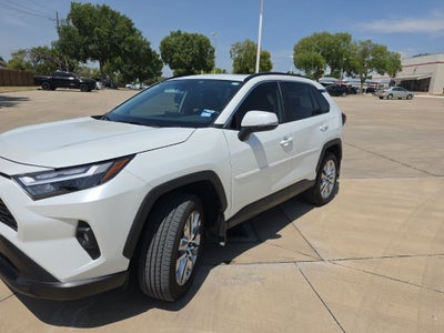 2025 Toyota RAV4 XLE Premium