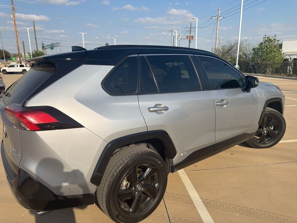 2020 Toyota RAV4 Hybrid XSE
