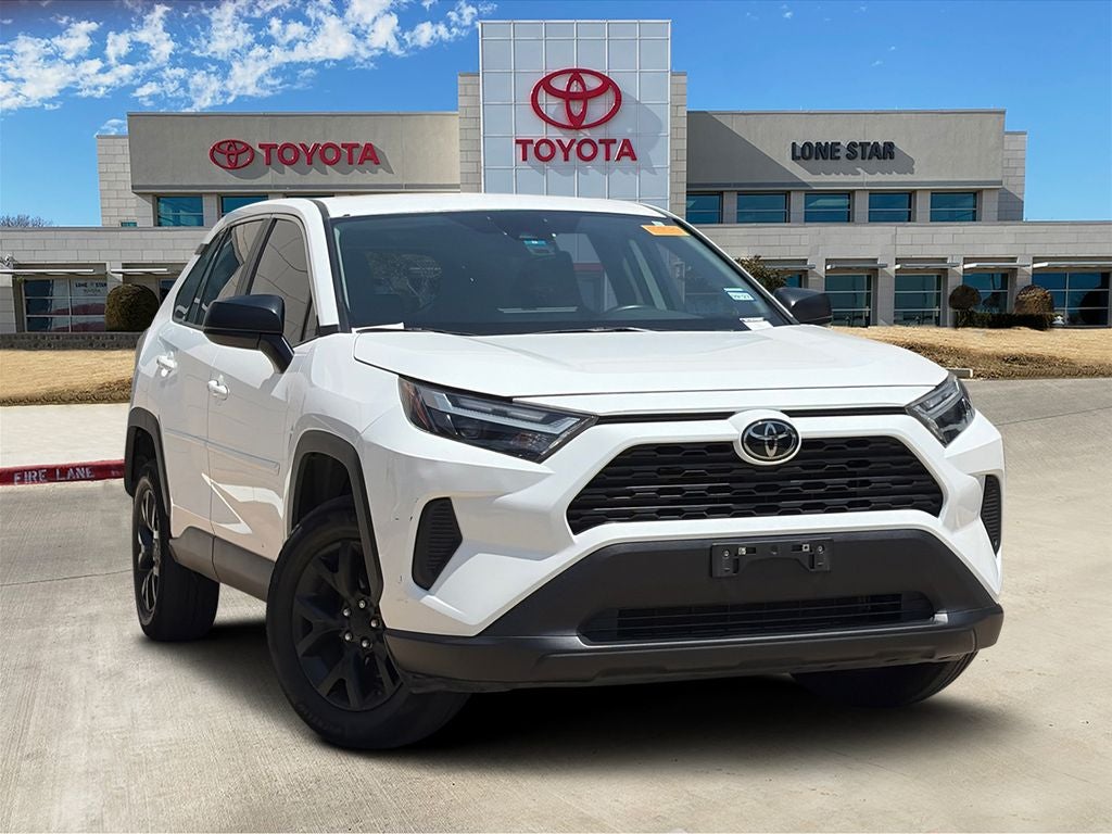 2025 Toyota RAV4 LE