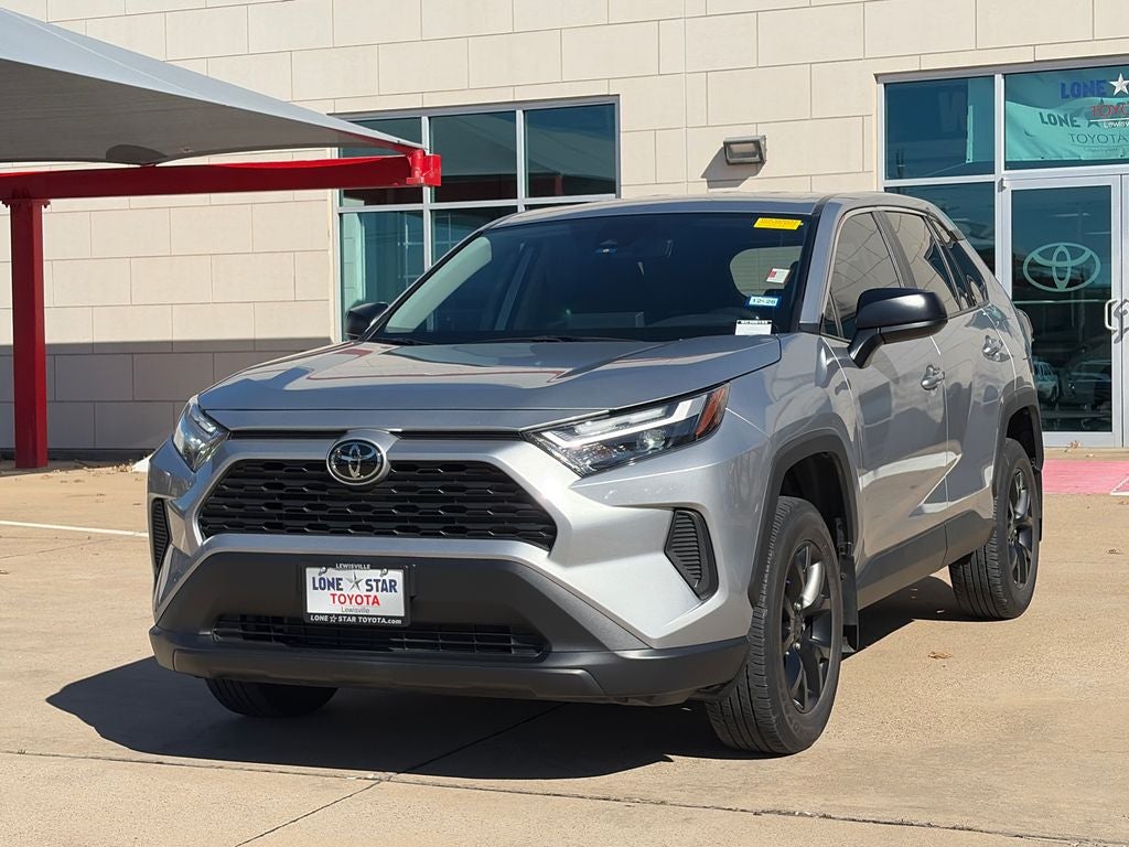 2025 Toyota RAV4 LE