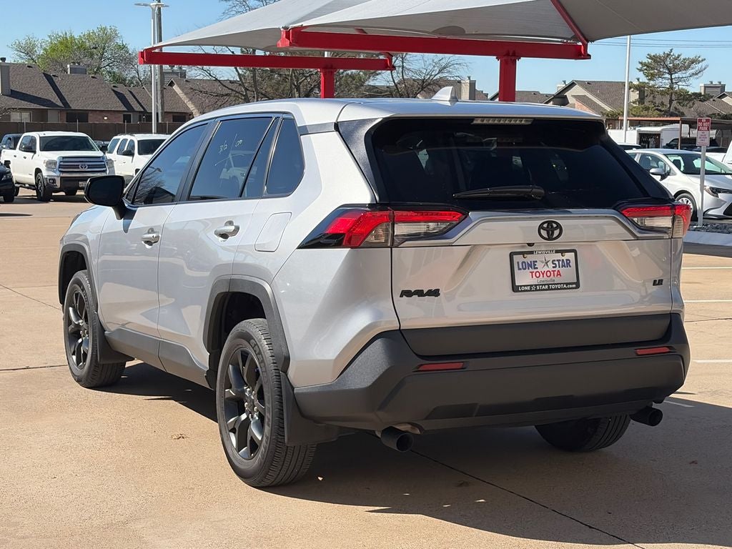 2025 Toyota RAV4 LE