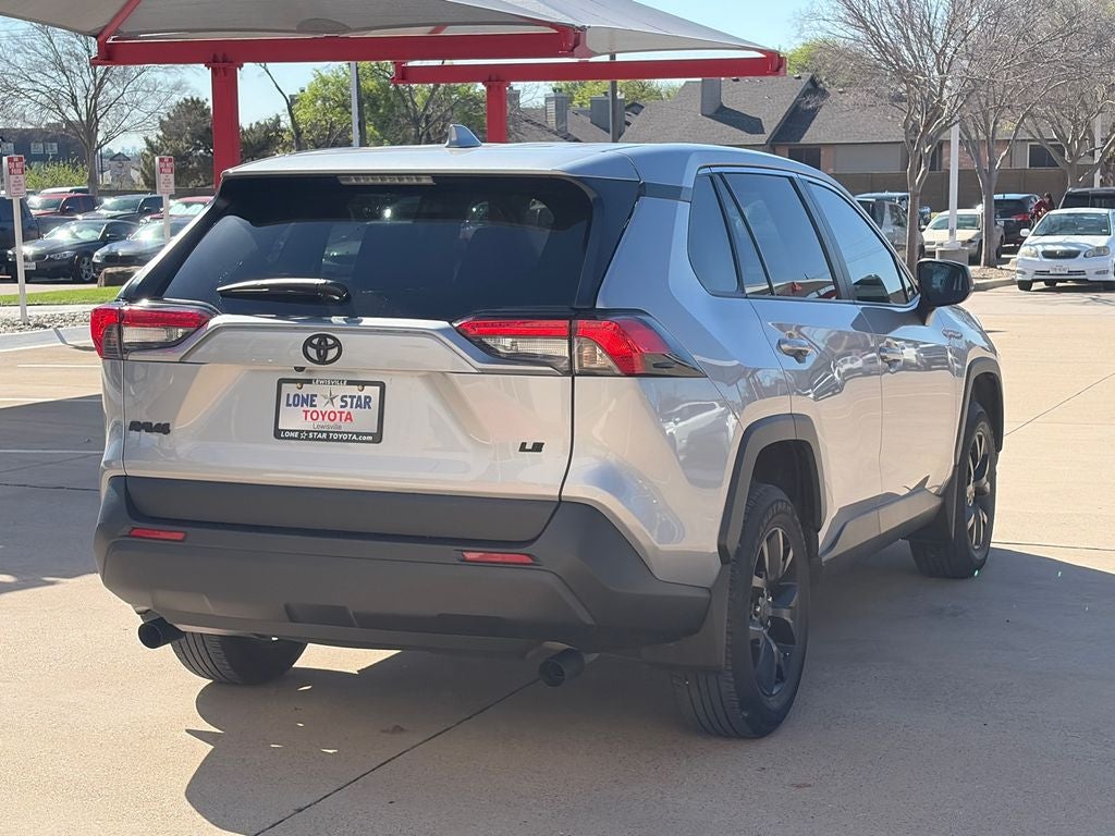 2025 Toyota RAV4 LE