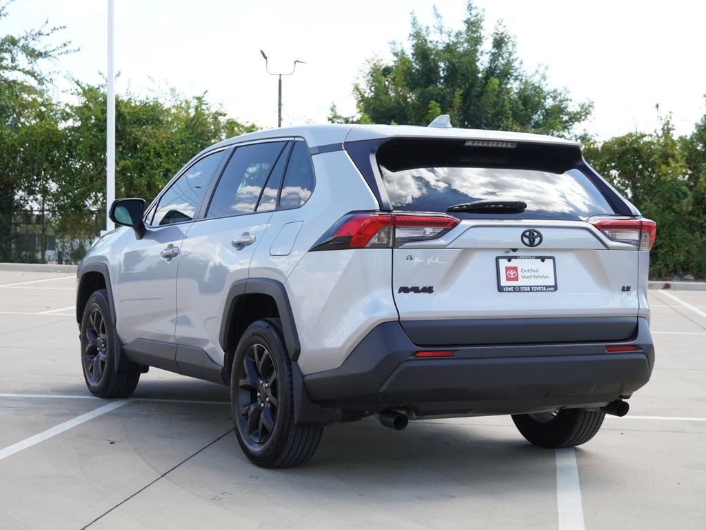 2024 Toyota RAV4 LE