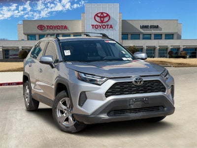 2025 Toyota RAV4 XLE