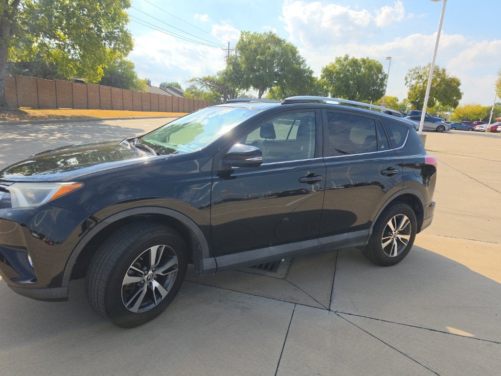 2018 Toyota RAV4 XLE