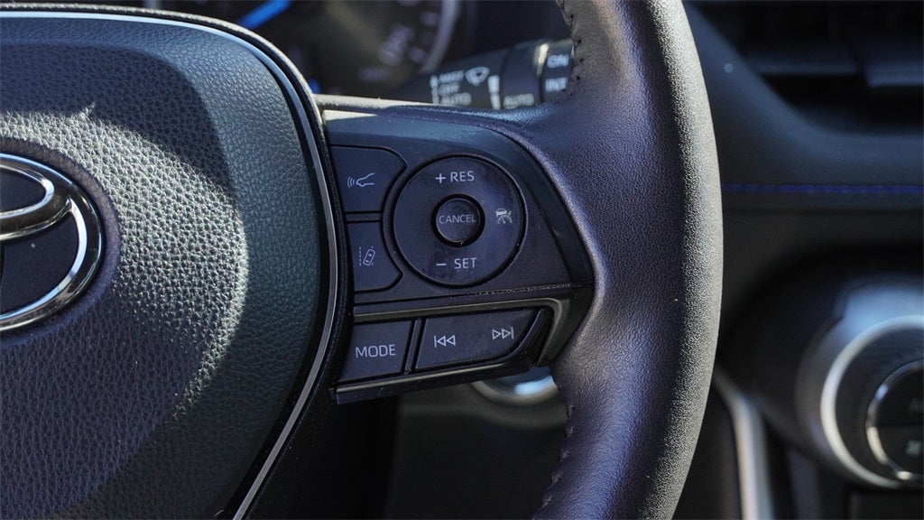 2022 Toyota RAV4 Hybrid SE