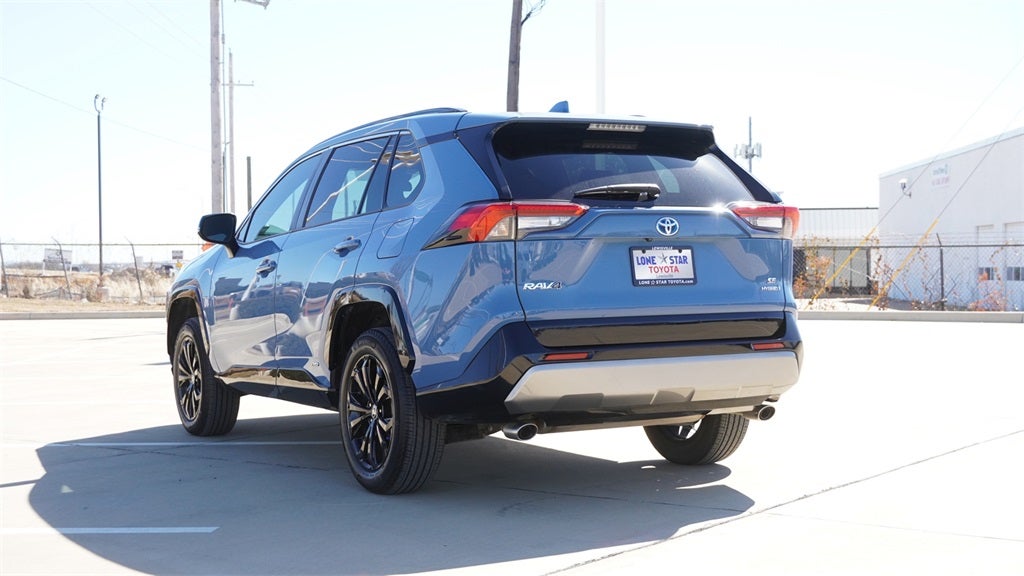 2022 Toyota RAV4 Hybrid SE