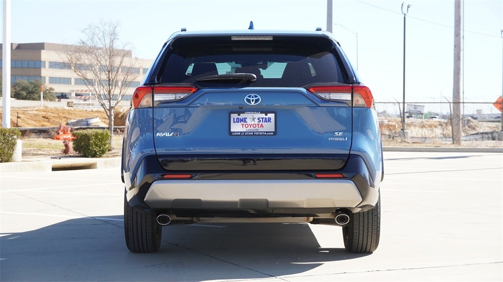 2022 Toyota RAV4 Hybrid SE