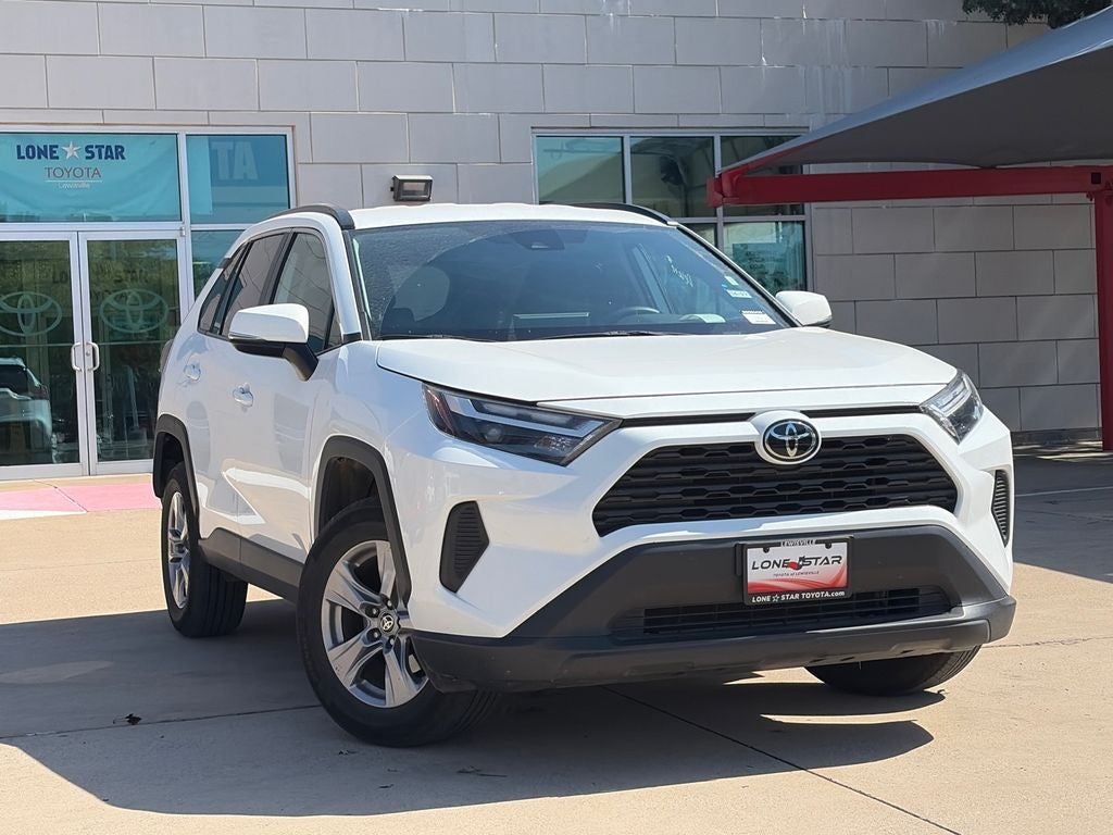 2025 Toyota RAV4 XLE