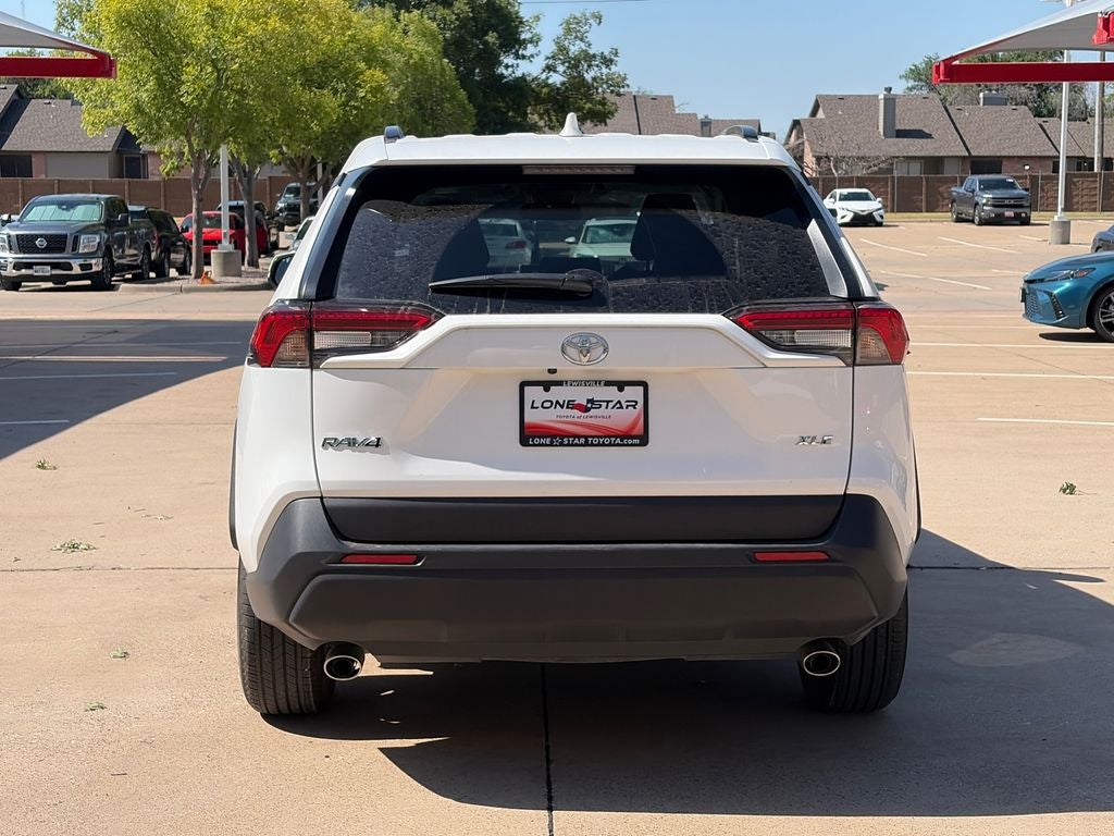 2025 Toyota RAV4 XLE