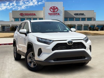 2025 Toyota RAV4 XLE