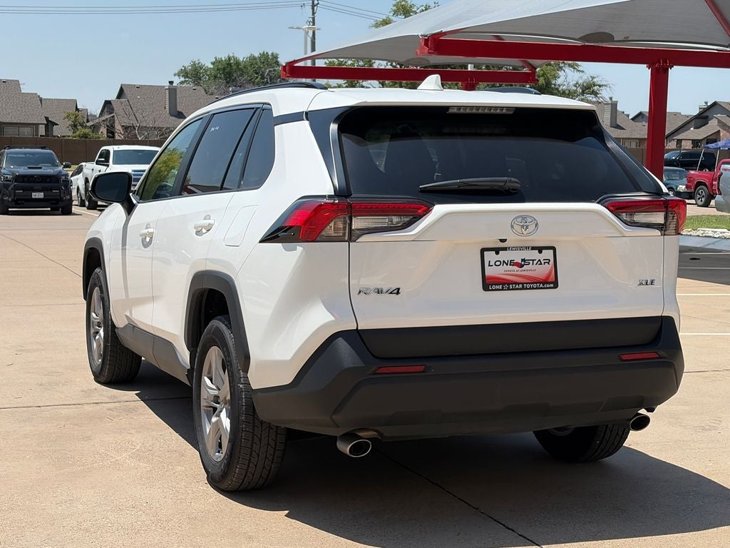 2025 Toyota RAV4 XLE