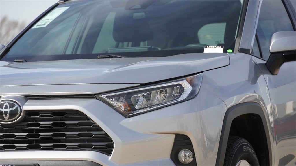 2020 Toyota RAV4 XLE