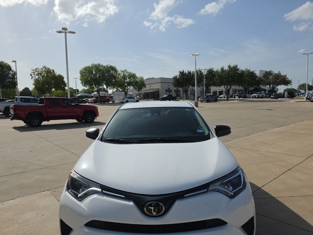 2018 Toyota RAV4 LE