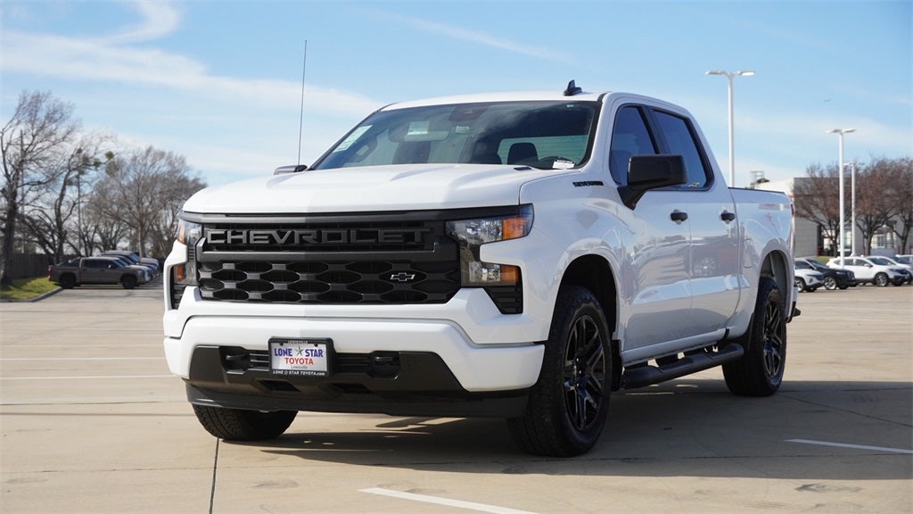 2025 Chevrolet Silverado 1500 Custom