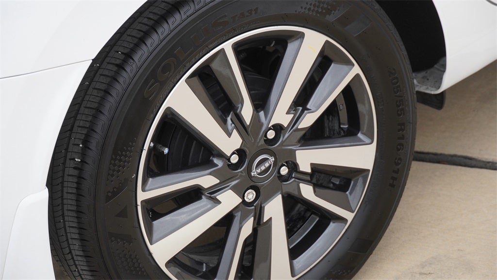 2025 Nissan Versa 1.6 S