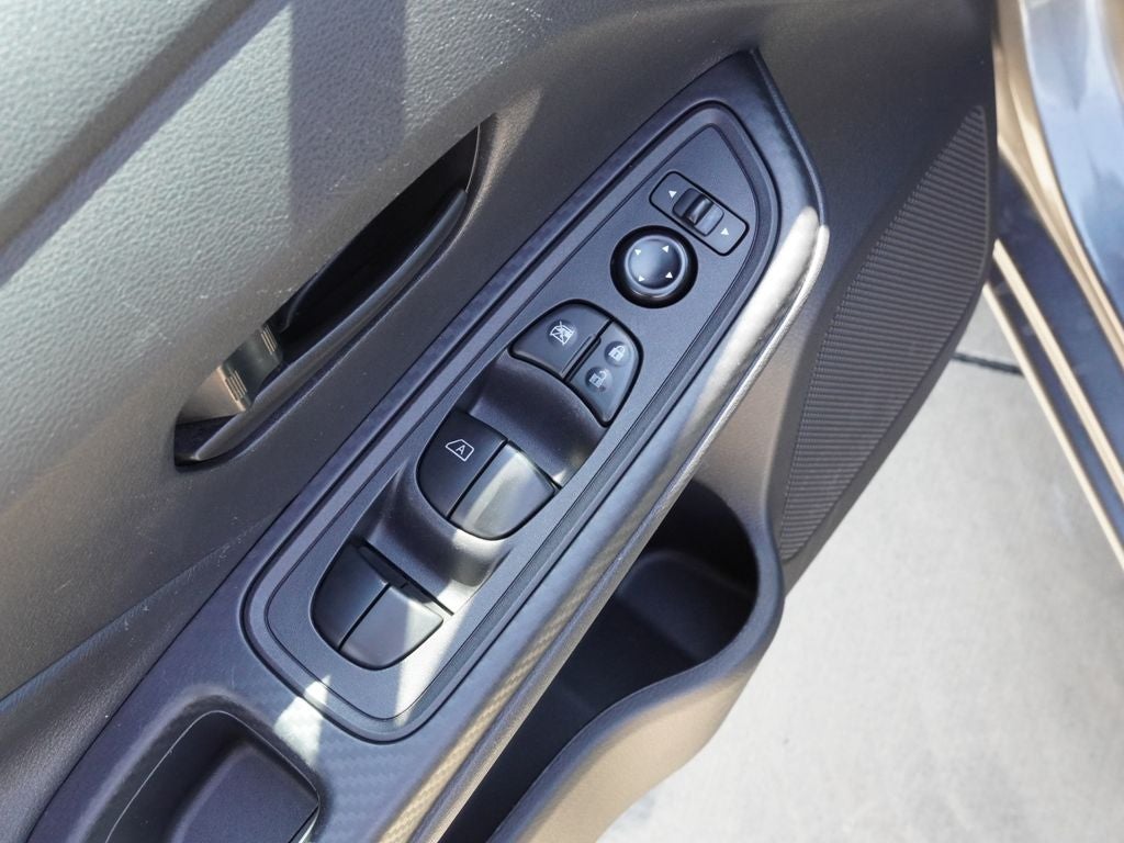 2024 Nissan Versa 1.6 S