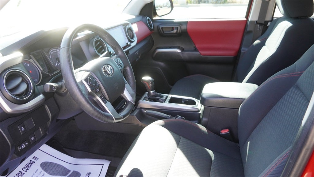 2020 Toyota Tacoma SR5 V6