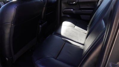 2022 Toyota Tacoma Limited V6